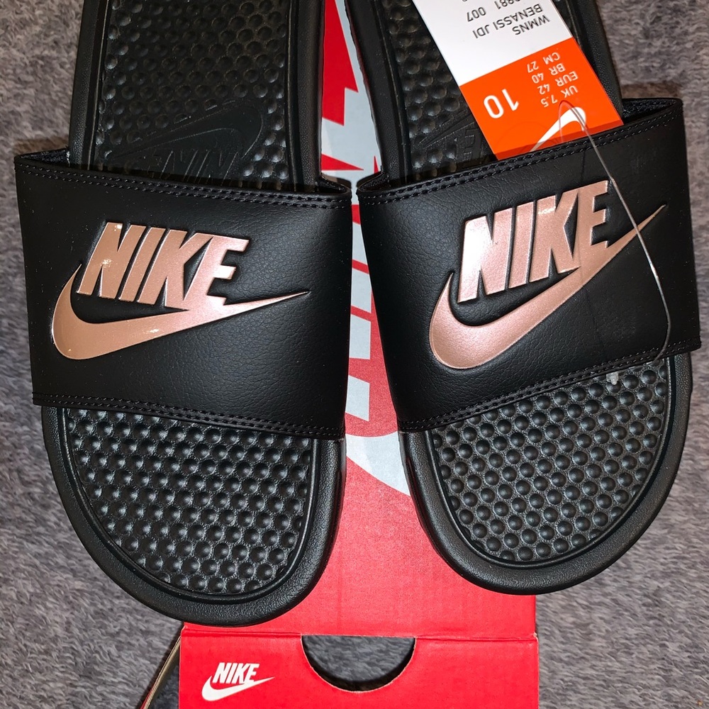 Women’s Nike Benassi JDI Slides Brand New In Box